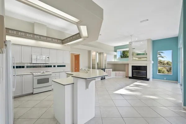 Property Slideshow image 3 of 25 | 13783 palmetto point ct, Port Charlotte, FL, 33953