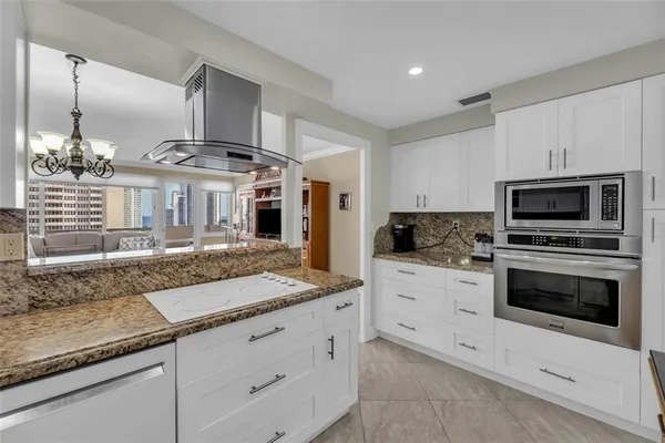 Property Slideshow image 3 of 42 | 3233 ne 34th st 1112a, Fort Lauderdale, FL, 33308