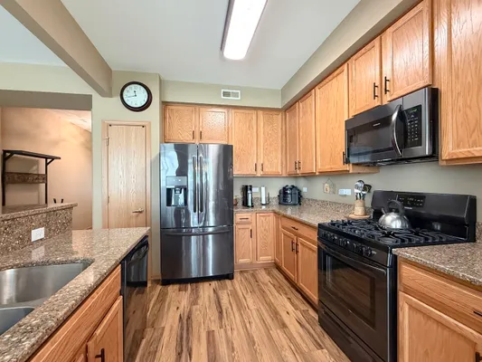 Property Slideshow image 2 of 28 | 14045 moraine hills dr, Huntley, IL, 60142