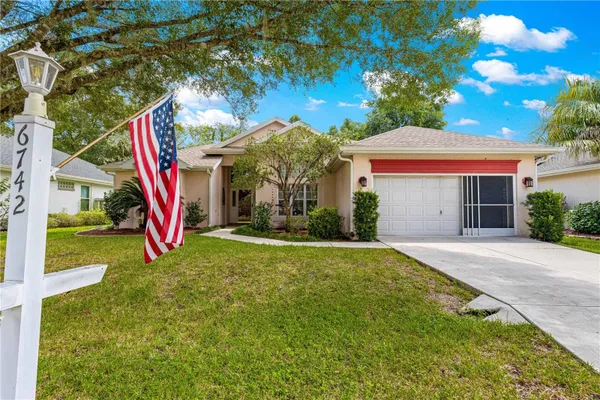 Property Slideshow image 2 of 53 | 6742 sw 117th st, Ocala, FL, 34476