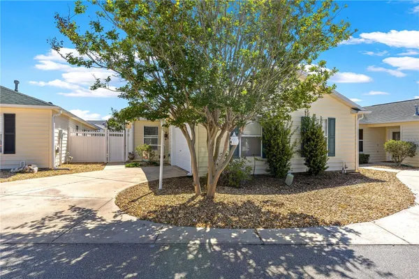 Property Slideshow image 3 of 55 | 1480 azteca loop, The Villages, FL, 32162