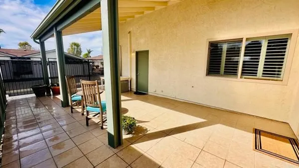 Property Slideshow image 2 of 26 | 1034 turnstone way, Oceanside, CA, 92057