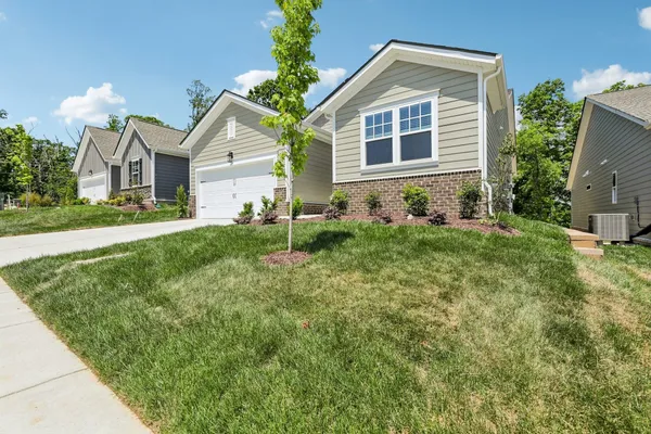 Property Slideshow image 2 of 32 | 113 holly rdg, Antioch, TN, 37013
