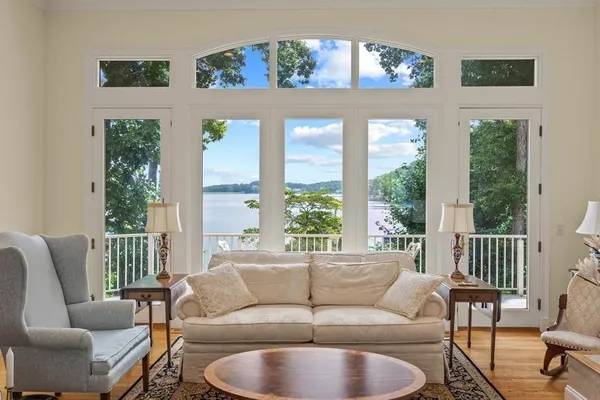 Property Slideshow image 3 of 52 | 31 markham ter, Crossville, TN, 38558