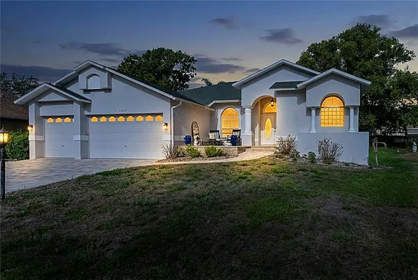 Property Slideshow image 3 of 94 | 2047 overbrook ln, Spring Hill, FL, 34606
