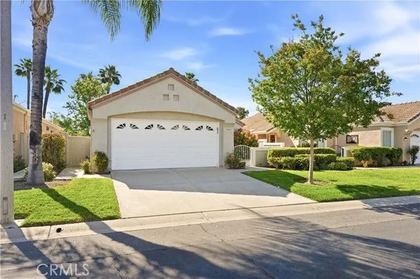 Property Slideshow image 2 of 42 | 23927 via pamilla, Murrieta, CA, 92562