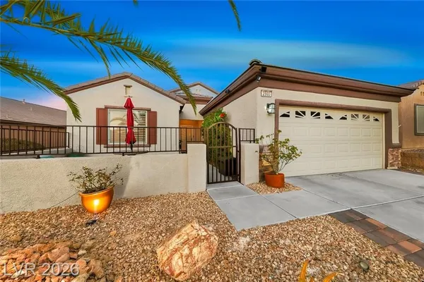 Property Slideshow image 3 of 54 | 2560 red planet st, Henderson, NV, 89044