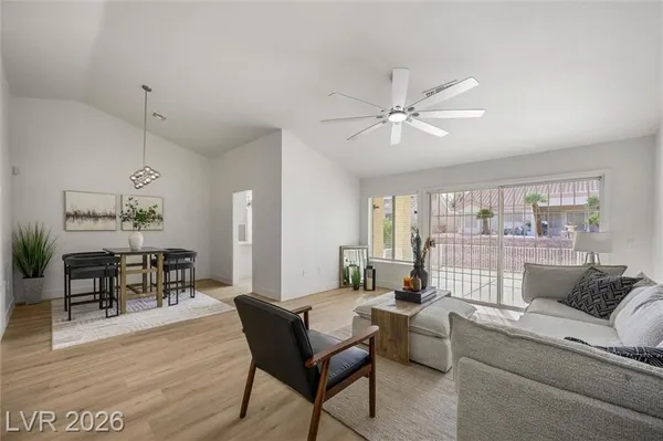 Property Slideshow image 3 of 48 | 2517 desert sands dr, Las Vegas, NV, 89134