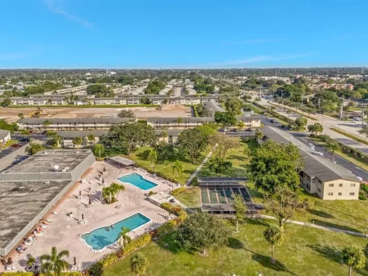 Property Slideshow image 3 of 22 | 601 nw 78th ter apt 203, Margate, FL, 33063