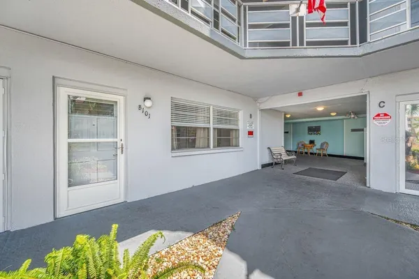 Property Slideshow image 3 of 52 | 5660 80th st b101, St Petersburg, FL, 33709