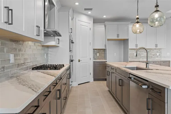 Property Slideshow image 3 of 41 | 14443 coastal woodland ln, Parrish, FL, 34219