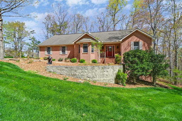 Property Slideshow image 2 of 44 | 10 claremont cir, Crossville, TN, 38558