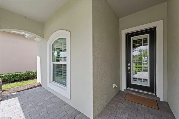 Property Slideshow image 3 of 41 | 2941 willow ridge ct, Fort Myers, FL, 33905