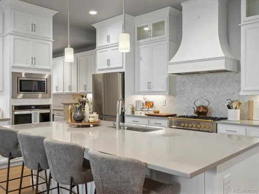 Property Slideshow image 2 of 39 | 9035 s shawnee ct, Aurora, CO, 80016