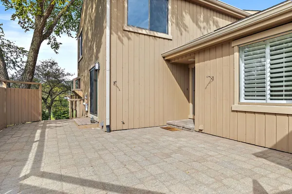 Property Slideshow image 3 of 39 | 830 oak hill rd, Lake Barrington, IL, 60010