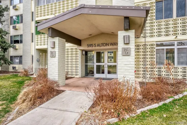 Property Slideshow image 2 of 29 | 595 s alton way 10c, Denver, CO, 80247
