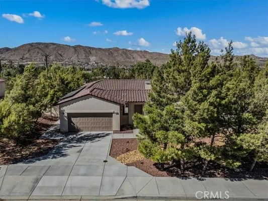 Property Slideshow image 3 of 47 | 56250 nez perce trl, Yucca Valley, CA, 92284