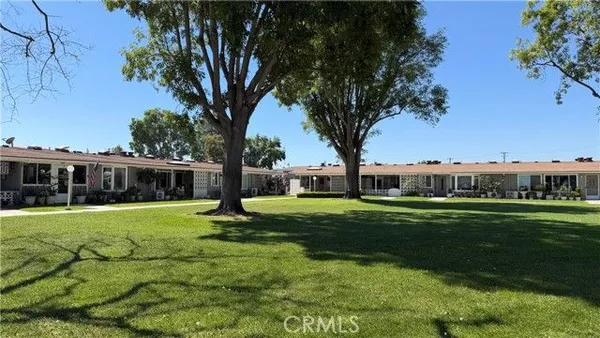Property Slideshow image 3 of 14 | 14731 thunderbird-m1 dr 47l, Seal Beach, CA, 90740