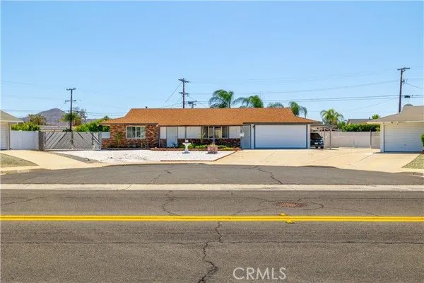 Property Slideshow image 2 of 32 | 28610 pebble beach dr, Menifee, CA, 92586
