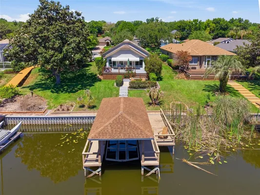 Property Slideshow image 3 of 54 | 6120 landings blvd, Lady Lake, FL, 32159