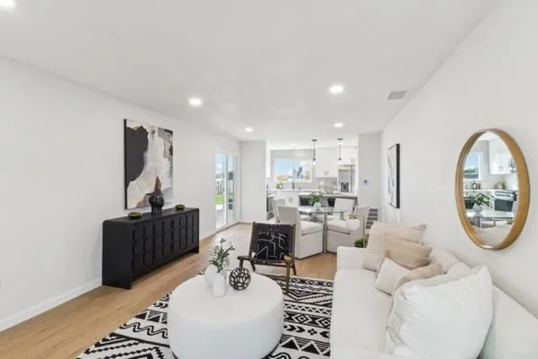 Property Slideshow image 3 of 29 | 4723 rim rock rd, Oceanside, CA, 92056