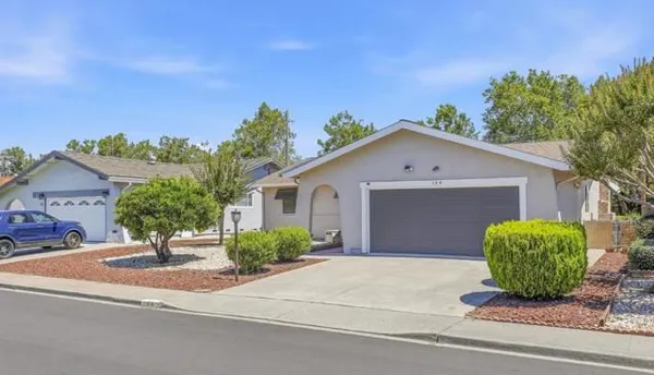 Property Slideshow image 2 of 47 | 164 carlsbad cir, Vacaville, CA, 95687