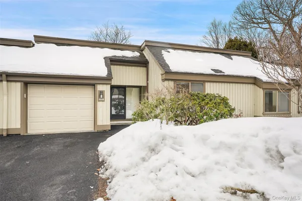 Property Slideshow image 2 of 19 | 499b heritage hls 499b, Somers, NY, 10589