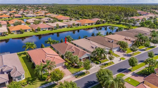 Property Slideshow image 3 of 51 | 4948 grand banks dr, Wimauma, FL, 33598