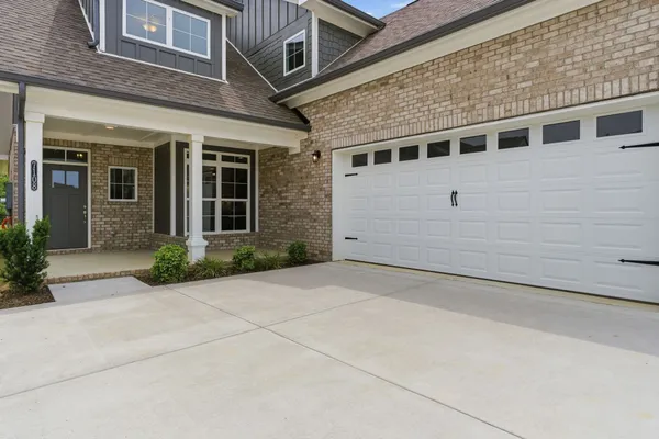 Property Slideshow image 2 of 56 | 7108 maddenwood ln, Hermitage, TN, 37076
