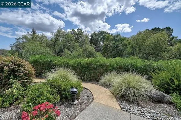 Property Slideshow image 2 of 77 | 1726 comstock dr, Walnut Creek, CA, 94595