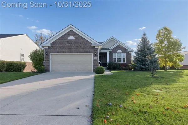 Property Slideshow image 3 of 67 | 9525 pine valley dr, Grand Blanc, MI, 48439