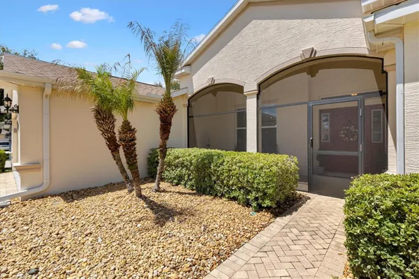 Property Slideshow image 2 of 53 | 26605 augusta springs cir, Leesburg, FL, 34748