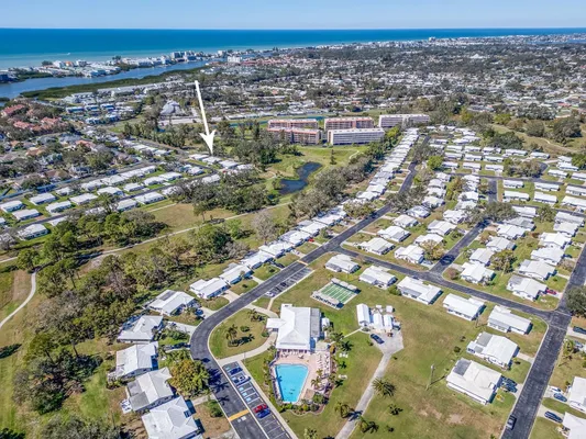 Property Slideshow image 2 of 35 | 14245 93rd ave, Seminole, FL, 33776