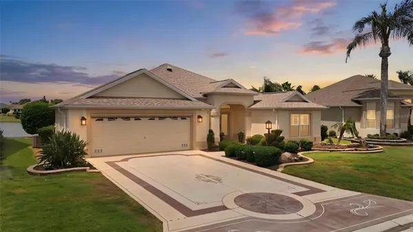 Property Slideshow image 2 of 69 | 2001 dipper loop, The Villages, FL, 32162