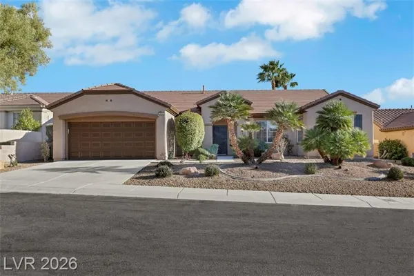 Property Slideshow image 2 of 49 | 2833 winslow springs dr, Henderson, NV, 89052