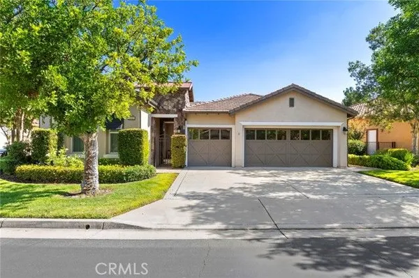 Property Slideshow image 2 of 27 | 24460 lupine ln, Corona, CA, 92883