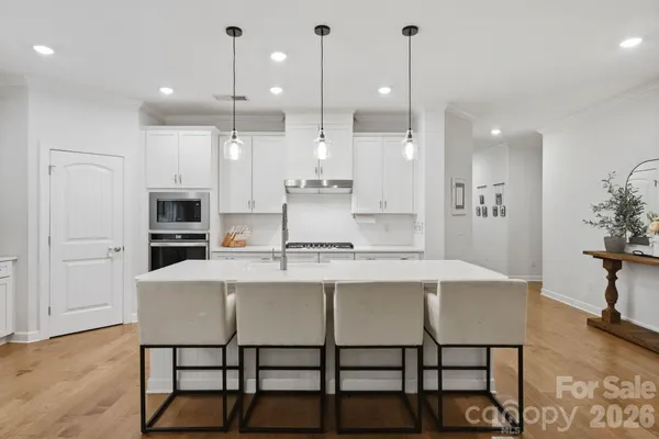 Property Slideshow image 3 of 46 | 8504 pennegrove cir, Charlotte, NC, 28214