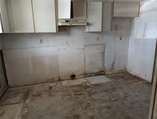 Property Slideshow image 3 of 18 | 3074 lake bayshore dr # o-120, Bradenton, FL, 34205