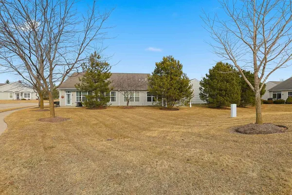 Property Slideshow image 3 of 21 | 13370 arboretum ln, Huntley, IL, 60142