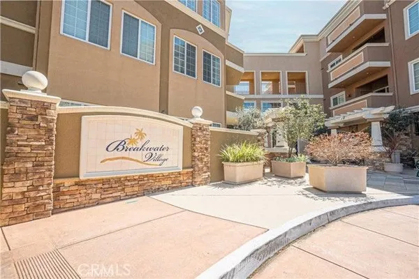 Property Slideshow image 2 of 37 | 2750 artesia blvd 355, Redondo Beach, CA, 90278