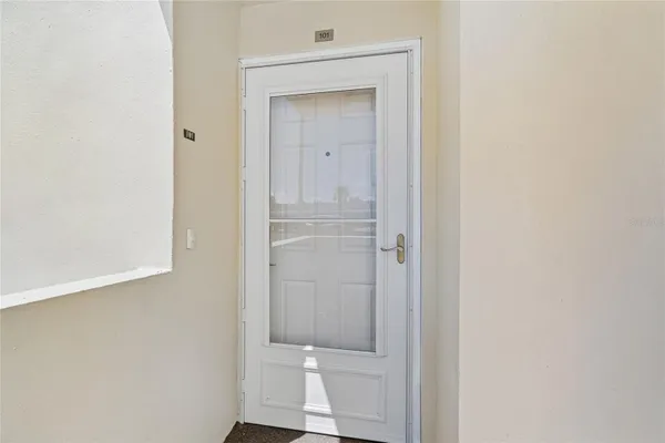 Property Slideshow image 3 of 92 | 4575 cove cir 101, St Petersburg, FL, 33708