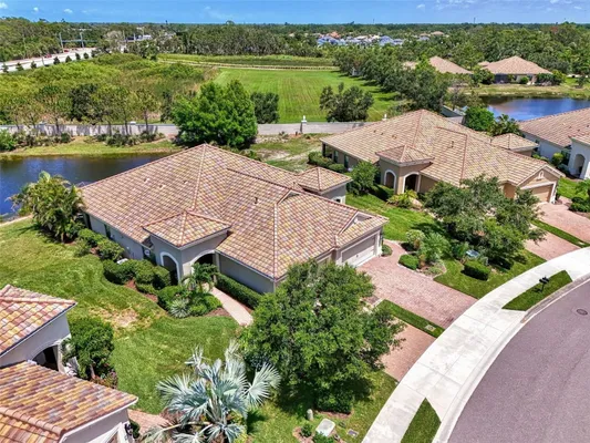 Property Slideshow image 3 of 26 | 1375 backspin dr, Englewood, FL, 34223