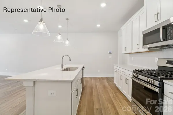 Property Slideshow image 3 of 42 | 1433 twin leaf rd, Fort Mill, SC, 29715