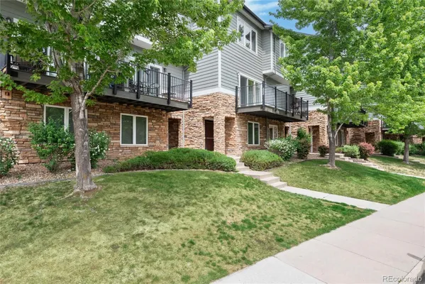 Property Slideshow image 3 of 46 | 2753 w riverwalk cir g, Littleton, CO, 80123