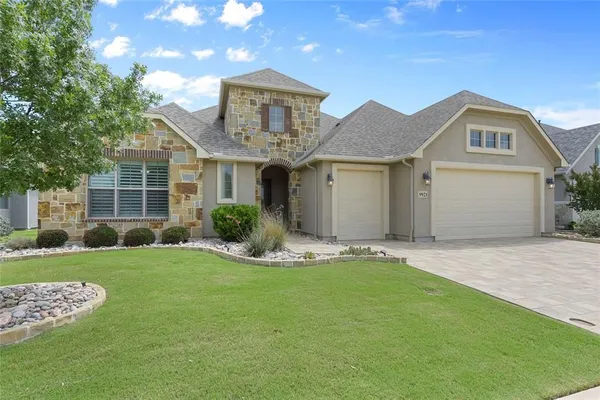 Property Slideshow image 2 of 33 | 9921 flint way, Denton, TX, 76207
