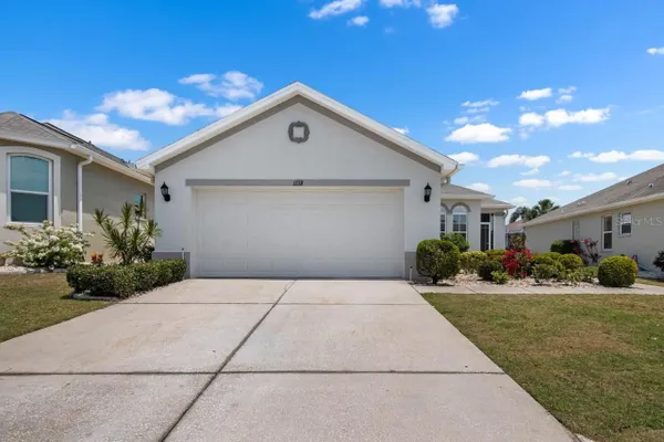 Property Slideshow image 3 of 52 | 1112 jasmine creek ct, Sun City Center, FL, 33573