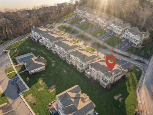 Property Slideshow image 2 of 34 | 11 theresa ln, Brookhaven, NY, 11777