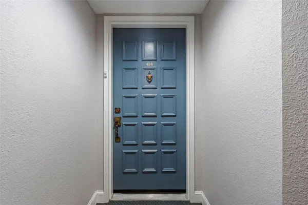 Property Slideshow image 3 of 33 | 6372 palma del mar blvd 406, St Petersburg, FL, 33715