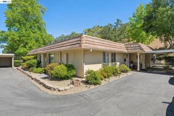 Property Slideshow image 2 of 51 | 2029 ptarmigan dr 2, Walnut Creek, CA, 94595