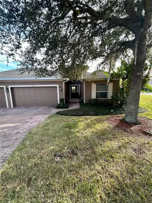 Property Slideshow image 2 of 8 | 2920 dayton dr, Winter Haven, FL, 33884